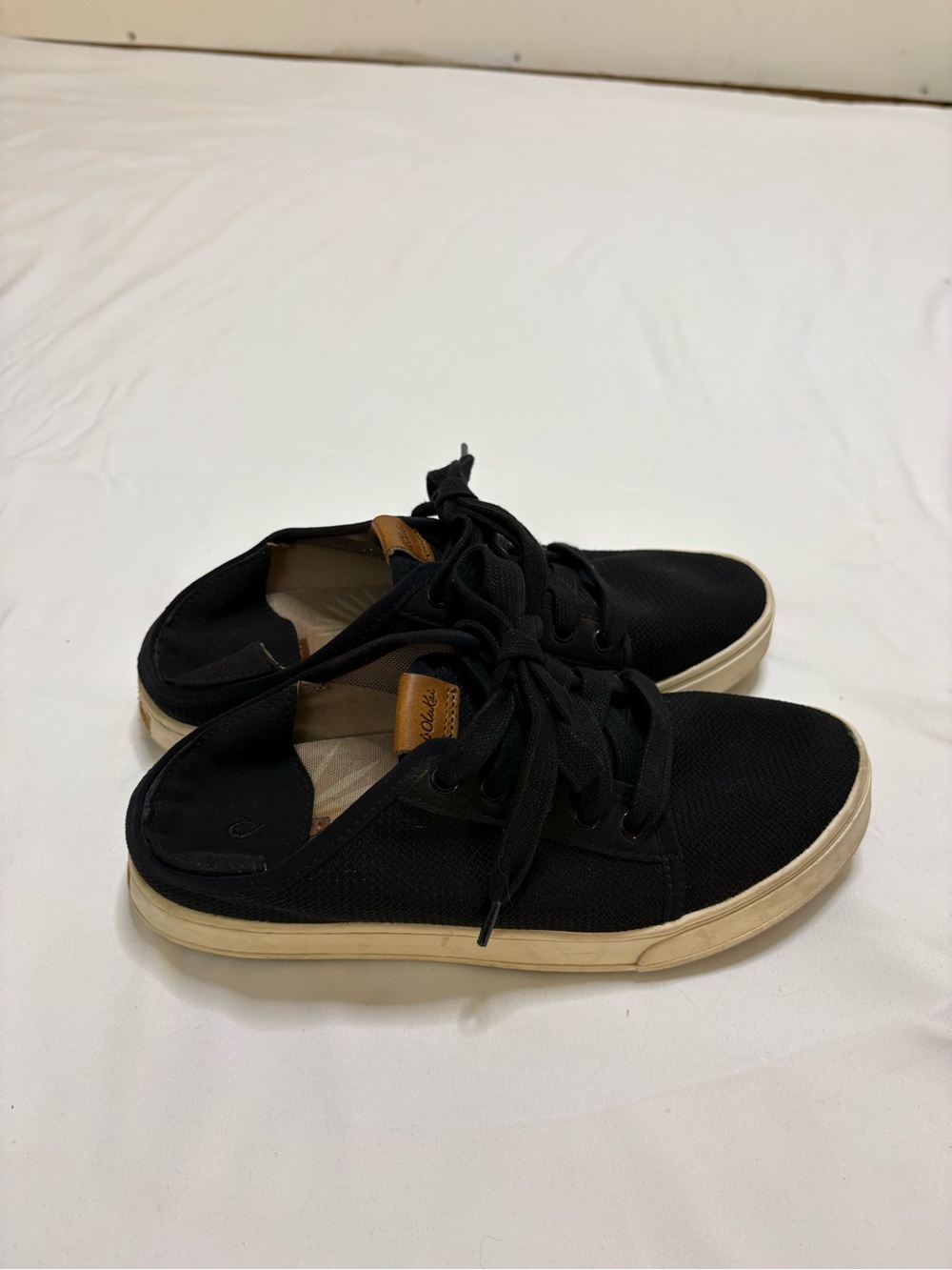 Olukai Pehuea Li Black Sneakers Women’s Size 7.5 Comfort Walking Shoes - Picture 8 of 14